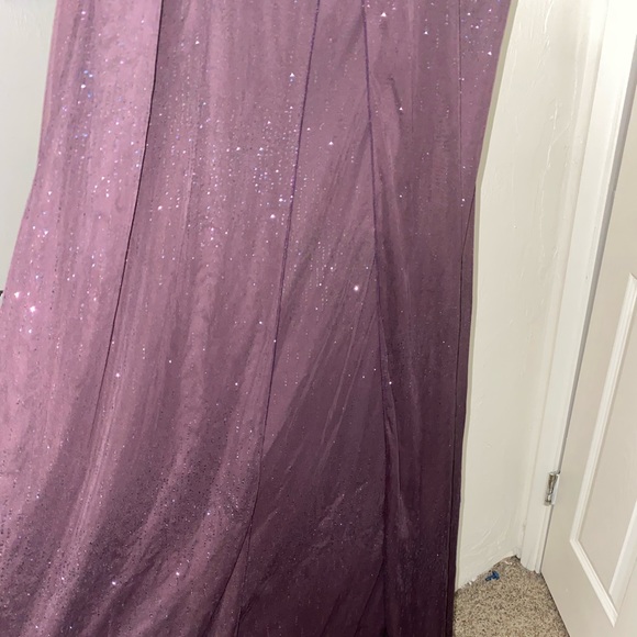 Formal dress/gown Deep Purple with sequins and sparkles - Picture 6 of 9
